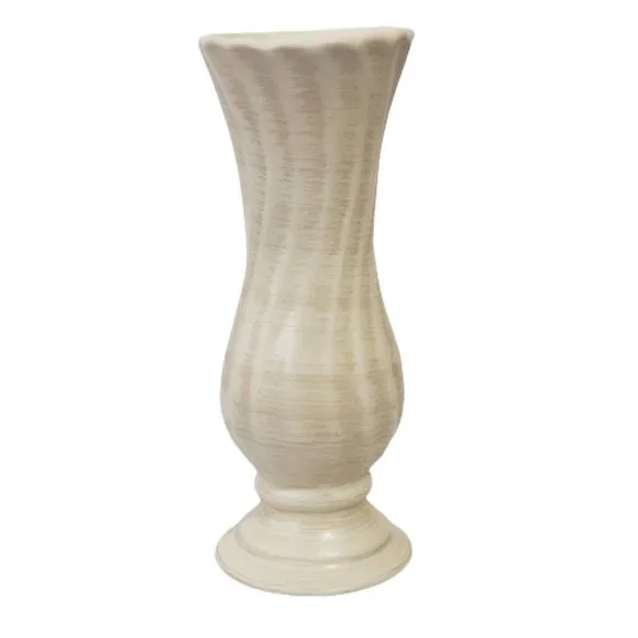 Vintage Dreams in Beige: A Celebration of Haeger’s Swirl Design Vase - Picture 2 of 4